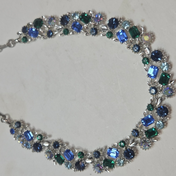 vtg Lisner blue green prong set rhinestone necklace mid century blingy signed - Picture 6 of 16